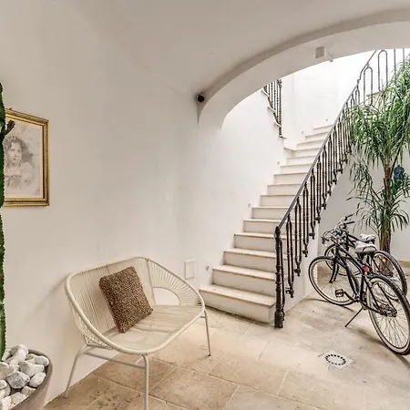 Al Riparo Apartment *